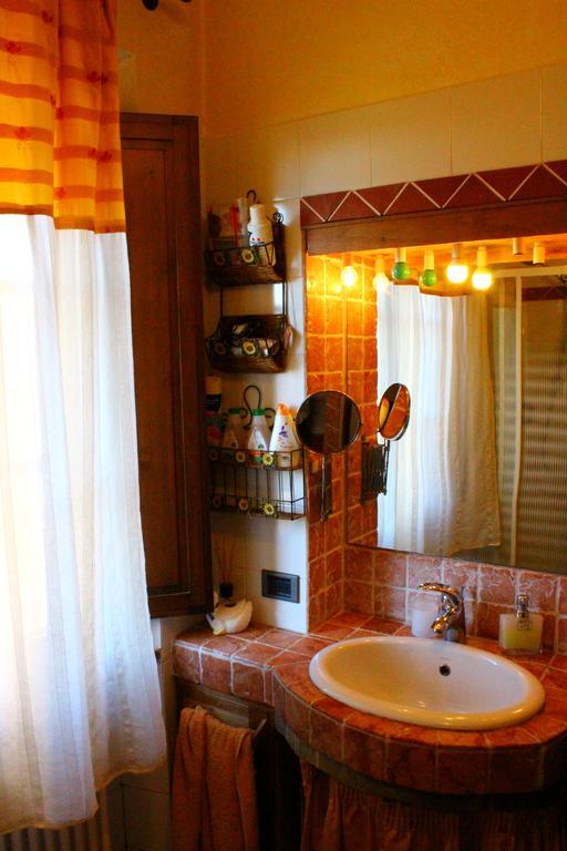 Bio Agriturismo Podere Pretoia San Gimignano Zimmer foto